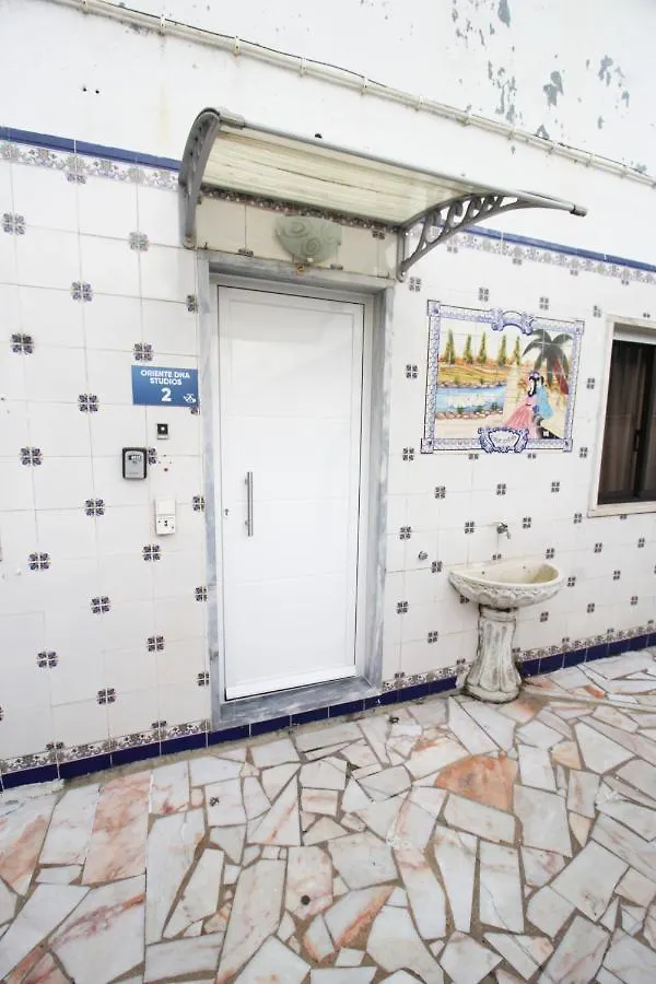 Oriente Dna Studios IV Lisbon 0*,