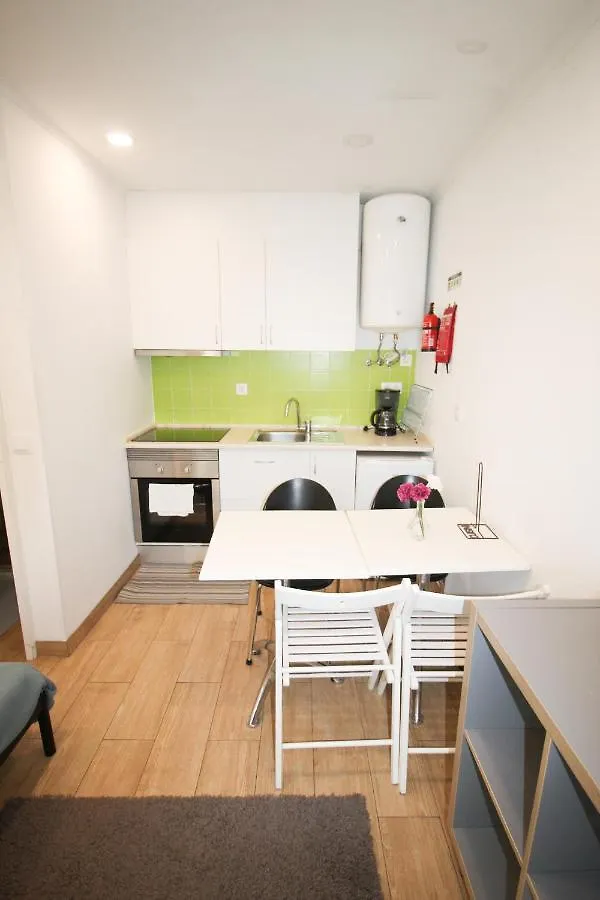 Oriente Dna Studios IV Lisbon Apartment